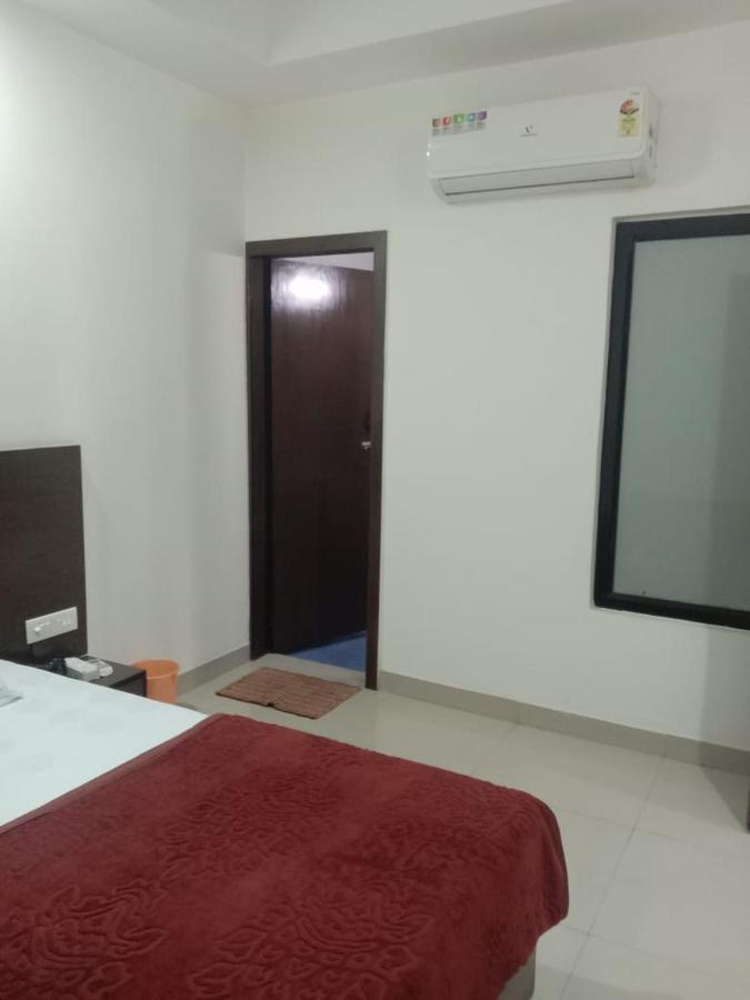 Supreme Guest House By Wb Inn Agra  Ngoại thất bức ảnh