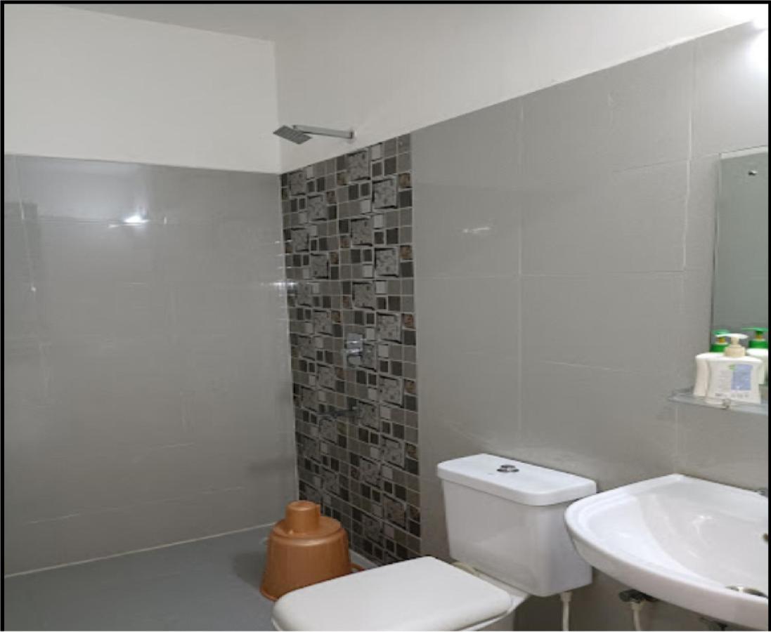Supreme Guest House By Wb Inn Agra  Ngoại thất bức ảnh
