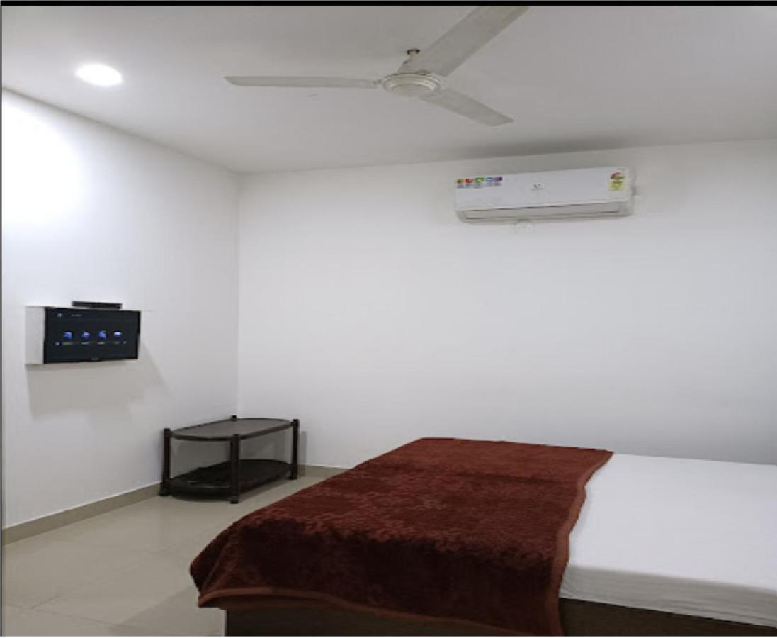 Supreme Guest House By Wb Inn Agra  Ngoại thất bức ảnh
